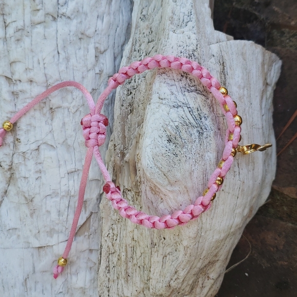 Handmade breast cancer bracelet. New. - Picture 5 of 7